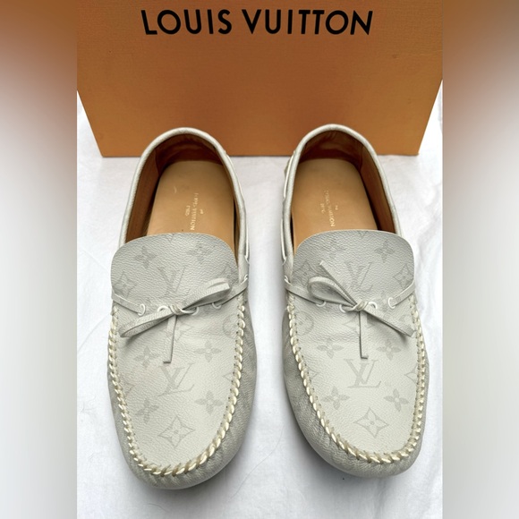 LV Arizona Moccasin - Picture 2 of 9